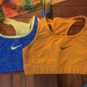 2 Nike sport bras